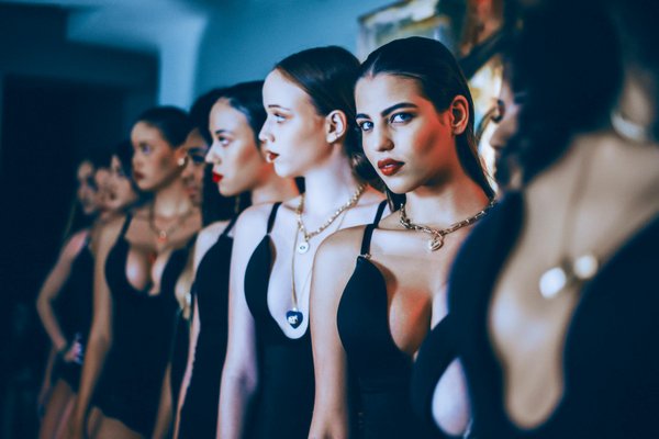 Astuces Infaillibles pour Prévenir les Vergetures pendant la Grossesse : Guide Complet des Meilleures Pratiques et Solutions